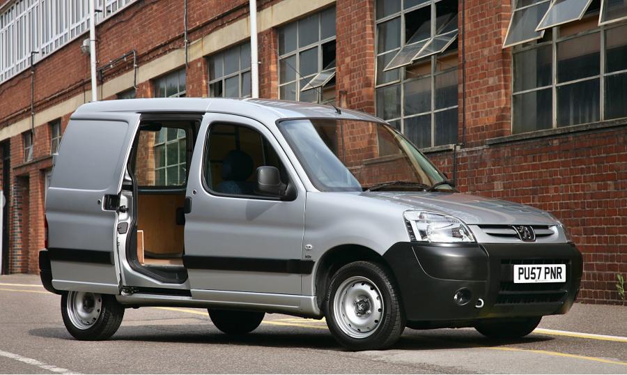  Peugeot Partner 2003 года  (фото 20 из 30)
